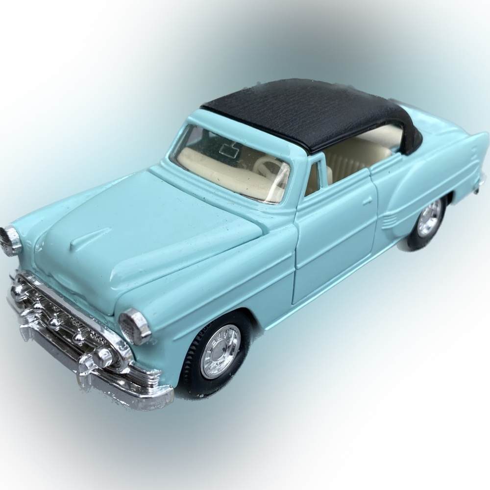 Chevy Bel Air 1953 Model Car. WELLY Brand Sea Foam Green Color. Great Condition